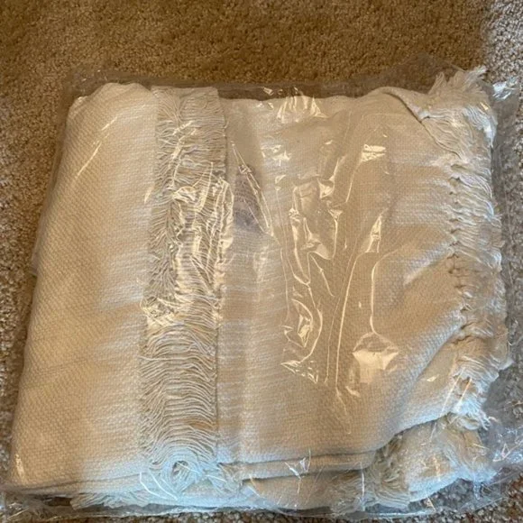 Uncommon James Textured Layered Fringe Throw in White, NEW